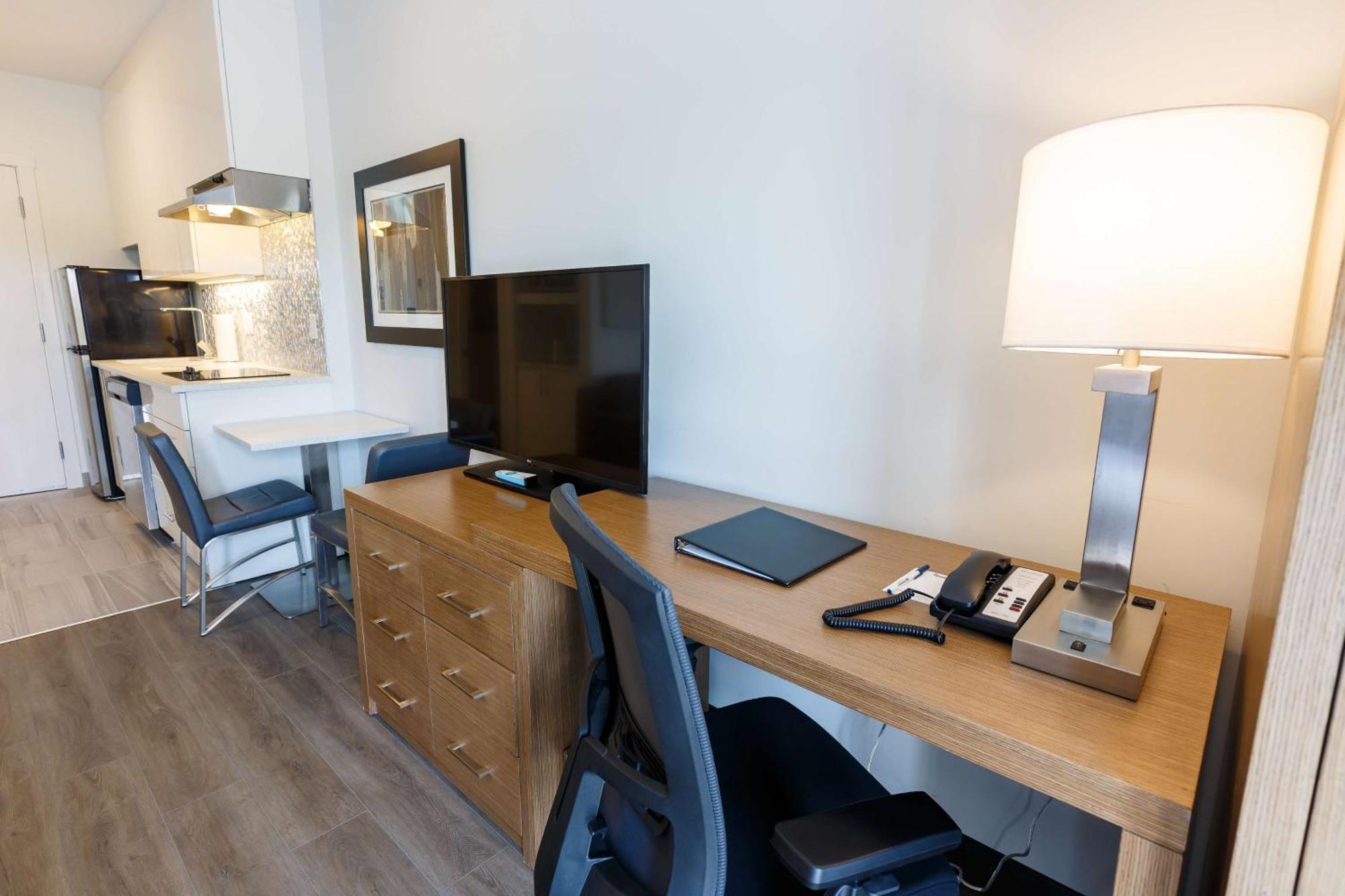 Executive Residency By Best Western Calgary City View North YYC Exterior foto